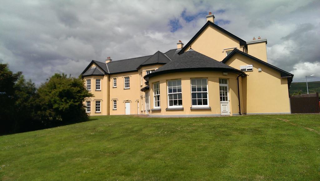 Emlagh House Hotel Dingle Exterior photo